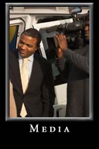 The Atlanta media cover the 2011 Peach Drop at Underground Atlanta.